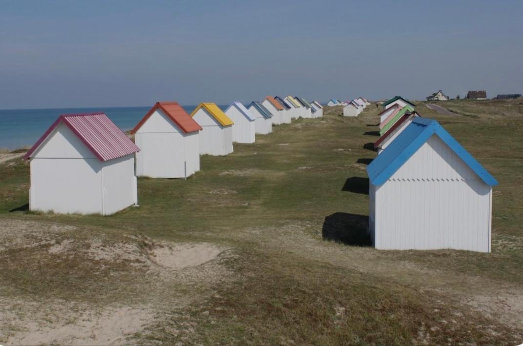 Beach House Gouville-sur-Mer Bagian luar foto
